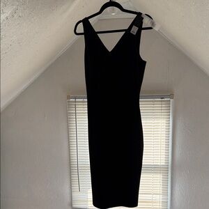 Elegant Black Sleeveless Dress